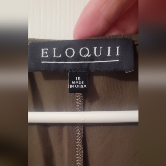 Eloquii V-Neck Ruffled Blouse Size 16 - Picture 3 of 5